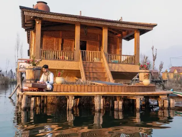 Sukoon Luxury Houseboat